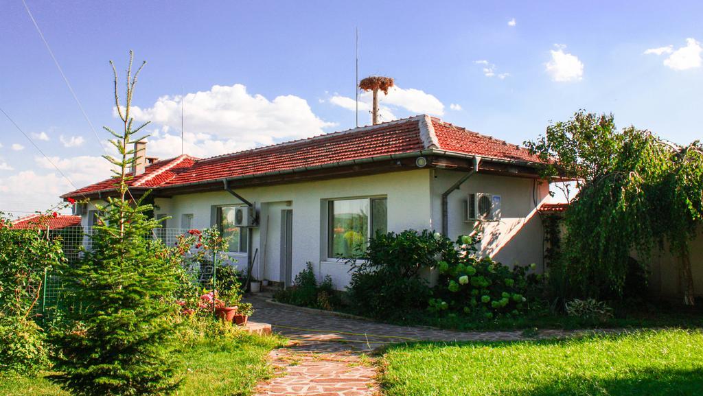 Villa Nymphea Water Lily Hisarya Luaran gambar